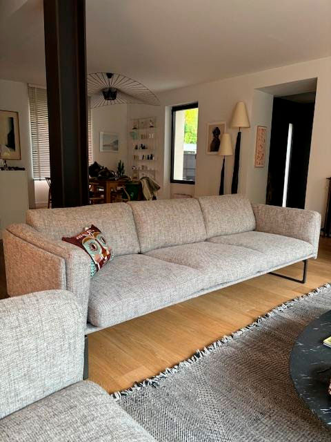 Housse sur-mesure en tissu Skomer – Une seconde jeunesse pour votre canapé